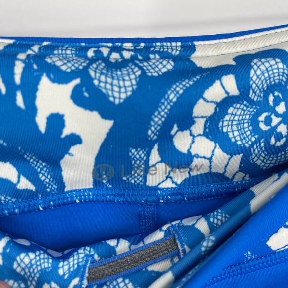 Lululemon Run Inspire Crop II Beaming Blue Laceoflage Polar Cream Size 6 - Picture 5 of 8
